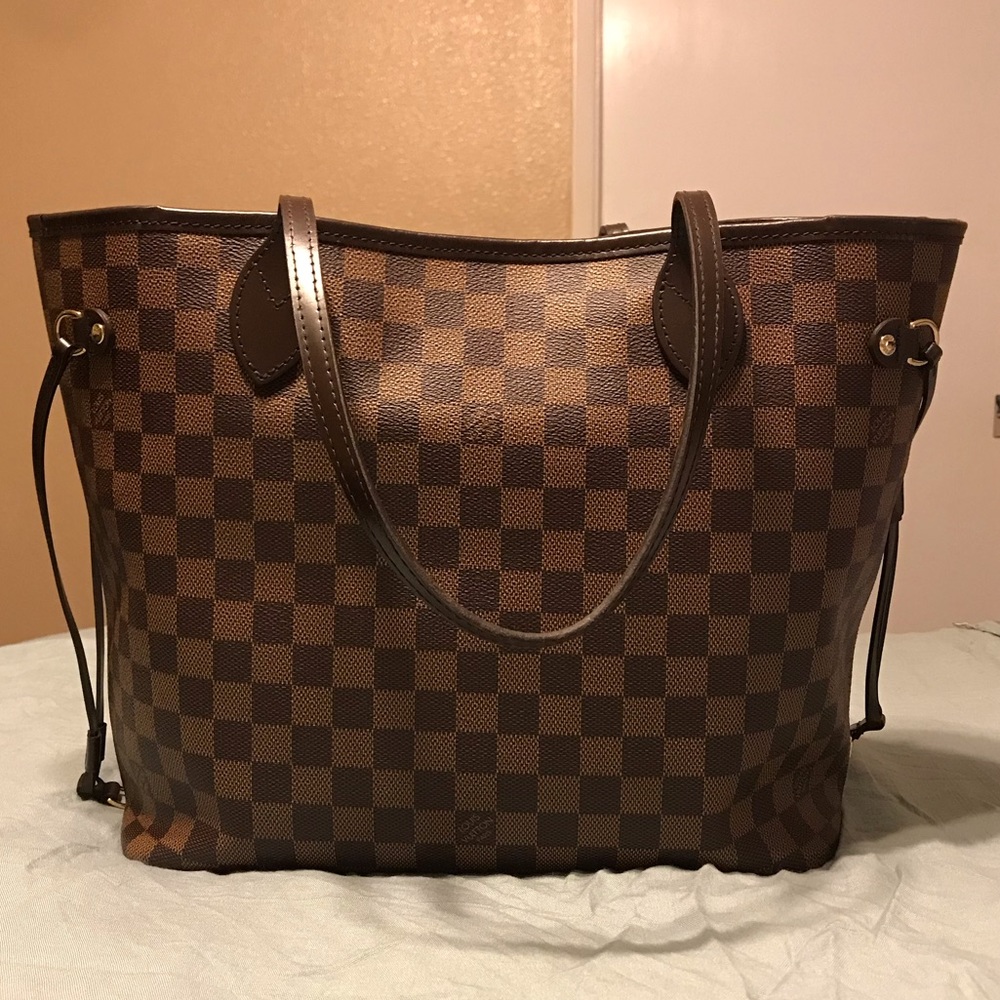 LOUIS VUITTON Neverfull Tote in Damier Ebene—MM